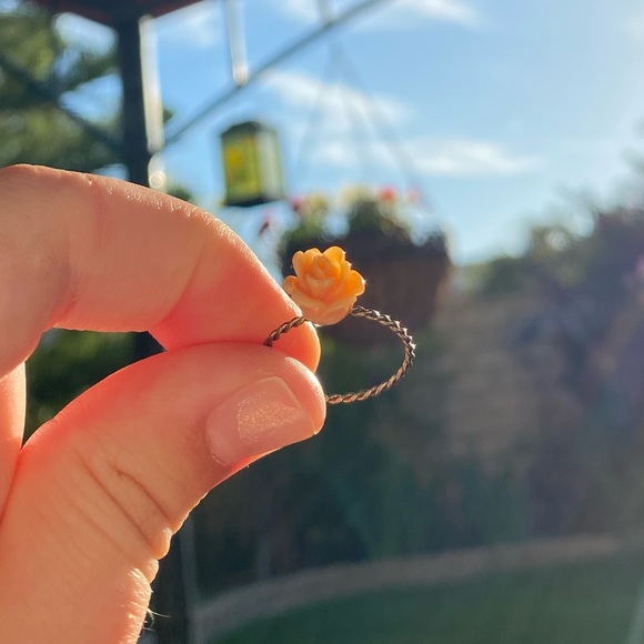 Set of 4 Forever 21 Rings - Picture 5 of 7